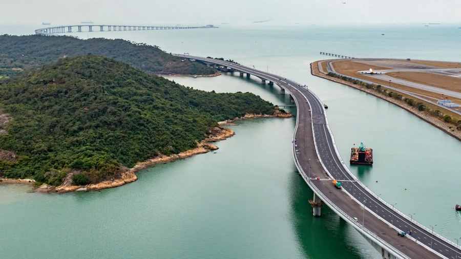 Hong Kong-Zhuhai-Macao, il ponte lungo 55 km costruito con il bambù. Innovazione e sostenibilità