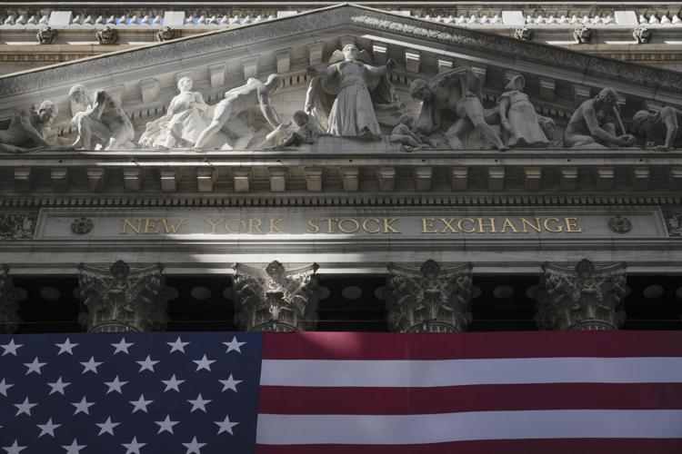 Wall Street in caduta libera. 4 trilioni di dollari bruciati tra tariffe e incertezza