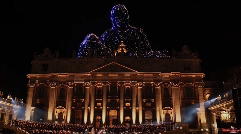 Grace for the World: 3.000 droni accendono il cielo sopra la Basilica di San Pietro in Vaticano