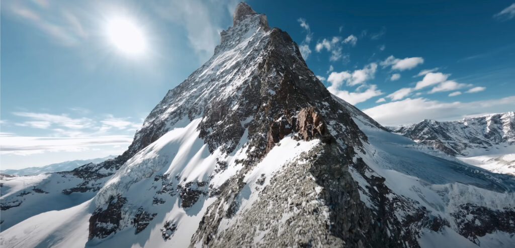 Riprese aeree con drone FPV sulla cresta Hörnli del Cervino