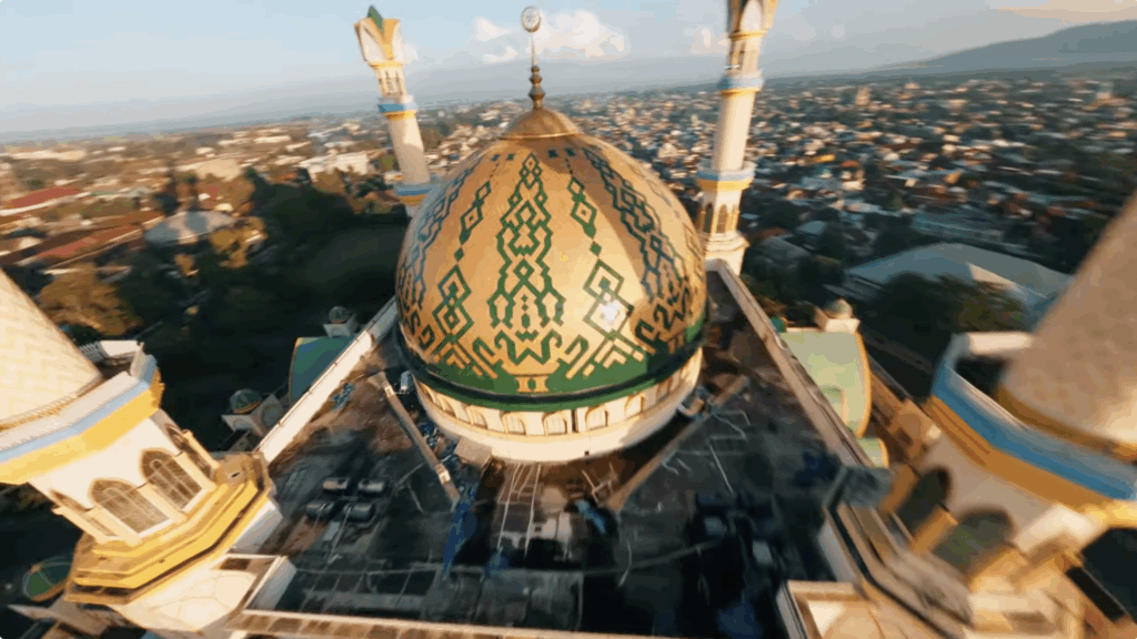 Indonesia: dove i templi sfiorano il cielo